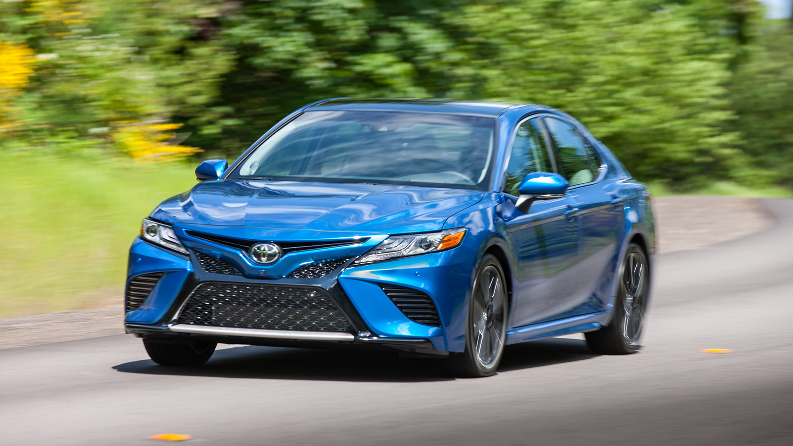 What are the Best Tires for a Toyota Camry?